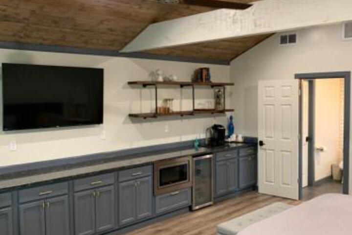 Salado Cottage Retreat near Downtown