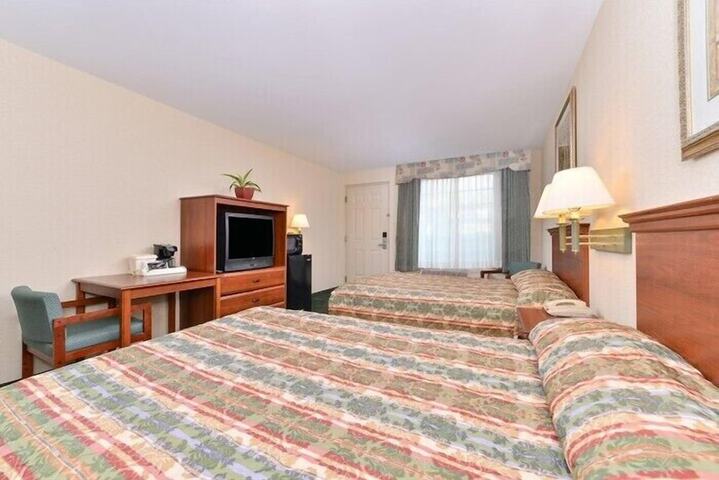 Room 21 of 28