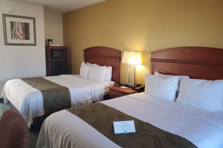 Room 12 of 50