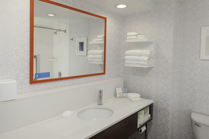 Hampton Inn & Suites Concord / Charlotte