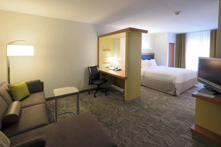 Room 12 of 20