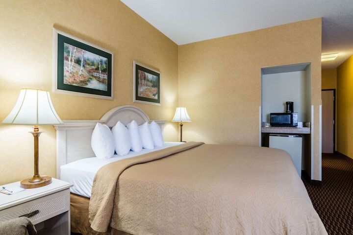 Room 14 of 36