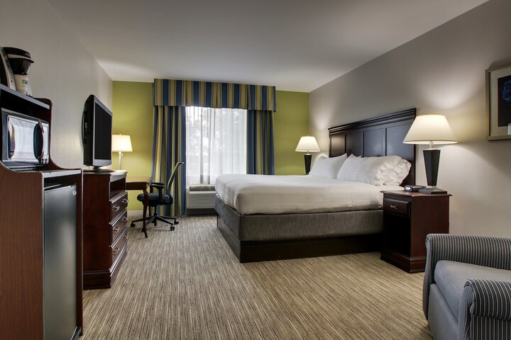 Room 16 of 44