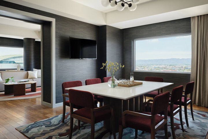 Kimpton Hotel Palomar Phoenix Cityscape by IHG