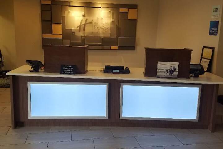 Holiday Inn Express Hotel and Suites Kingsport by IHG