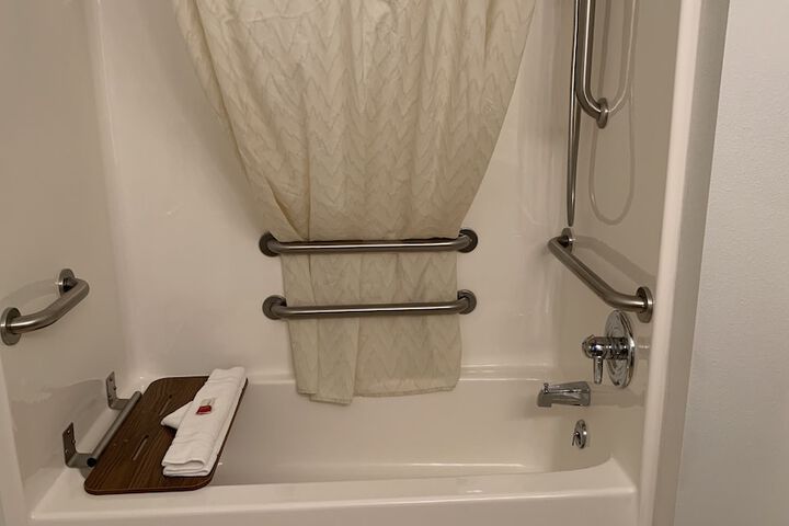Room 19 of 61