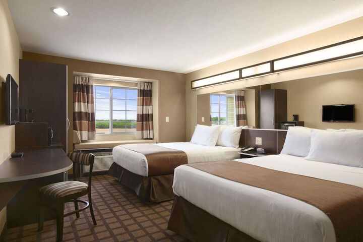 Room 8 of 22