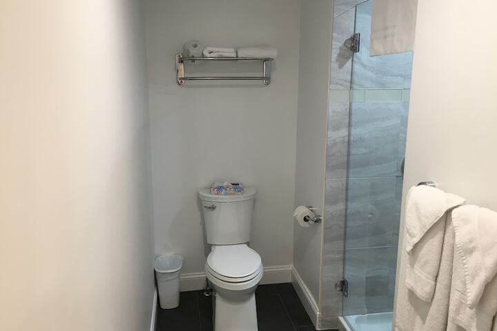 Room 62 of 69