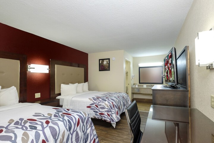 Room 7 of 24