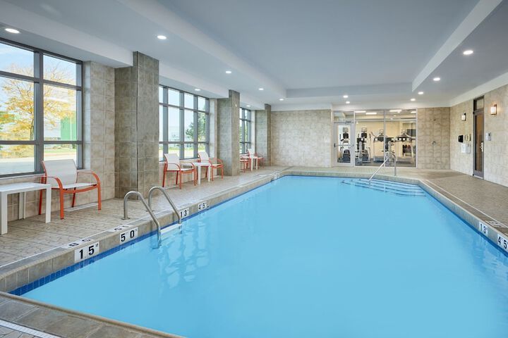 Holiday Inn Hotel & Suites Oakville at Bronte by IHG