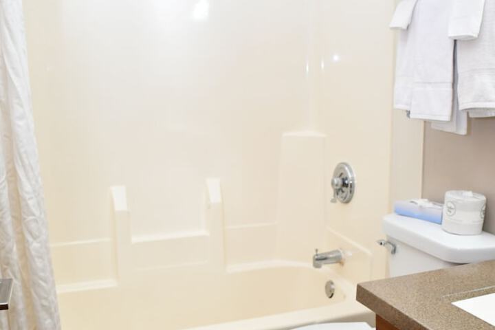 Baymont Inn & Suites by Wyndham Platteville