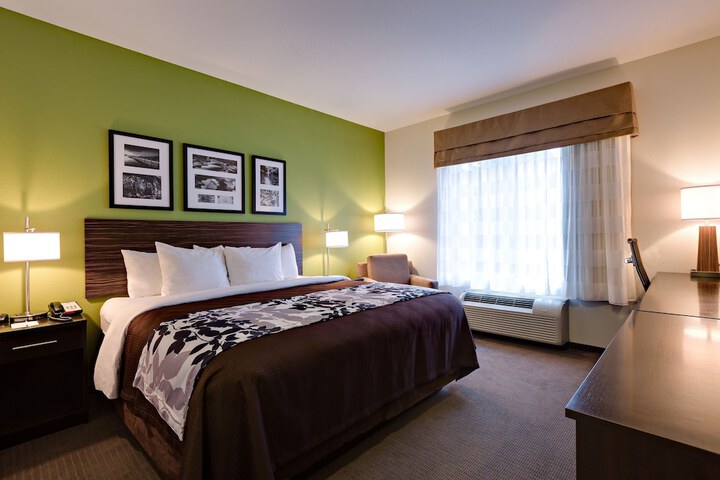 Room 13 of 31