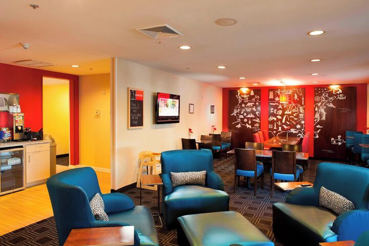 Hotel Interior 13 of 43