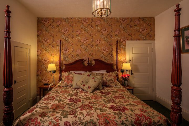 Room 77 of 95