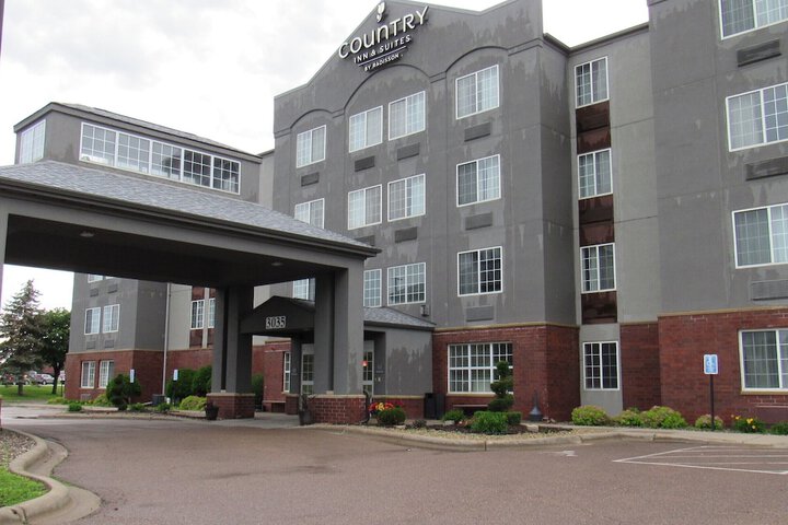 Hotel 3 of 34