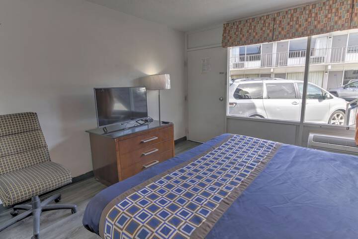 Room 5 of 29