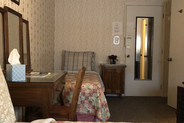 Room 66 of 82