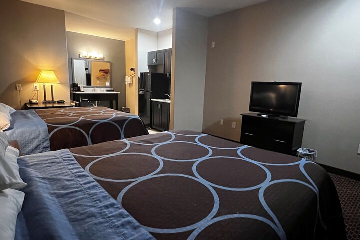 Super 8 by Wyndham Center