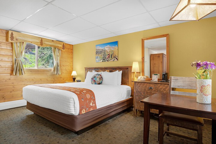 Room 47 of 51