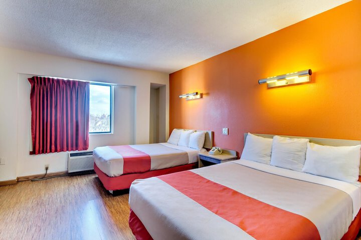 Room 28 of 31