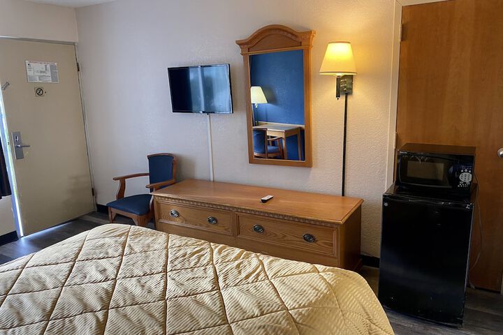 Room 17 of 52