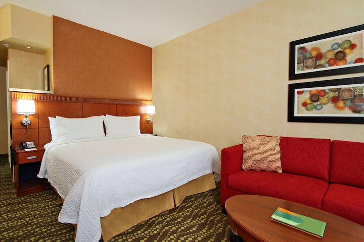Room 15 of 23