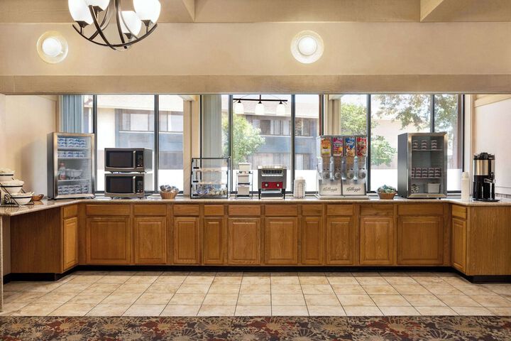 Breakfast/Coffee Service 63 of 72