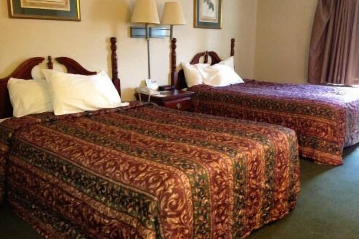 Room 40 of 49