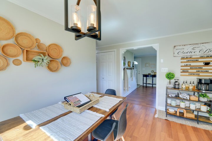the Willowberry House With Deck & Grill!