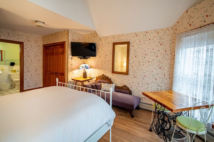 Room 79 of 146