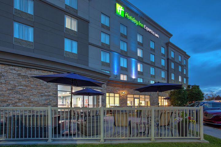 Holiday Inn Express & Suites Kingston Central by IHG