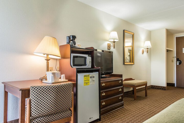 Room 22 of 43