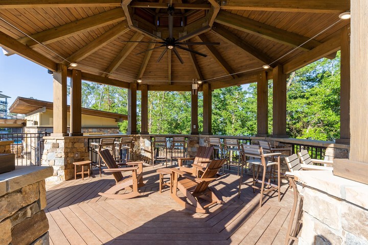 Lakeside Lodge Clemson