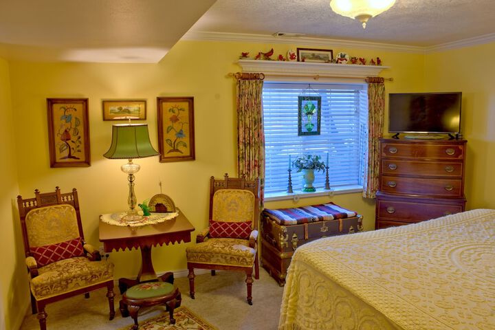 Room 60 of 171