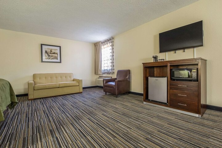 Room 20 of 37