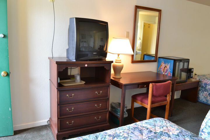 Room 26 of 34