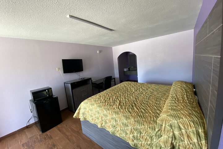 Room 10 of 10