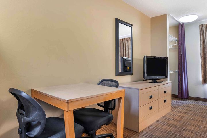 Room 22 of 25