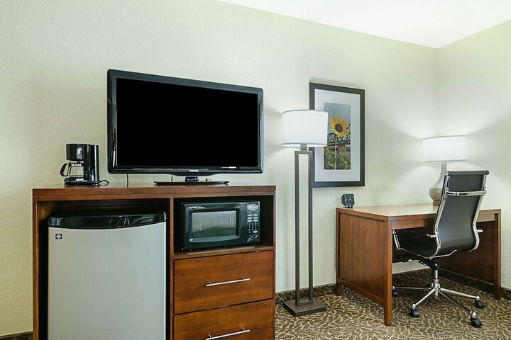 Room 17 of 50