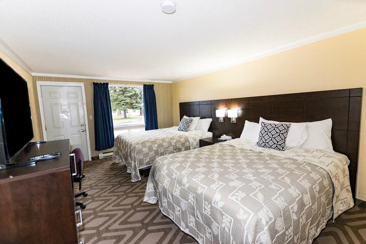 Room 13 of 22