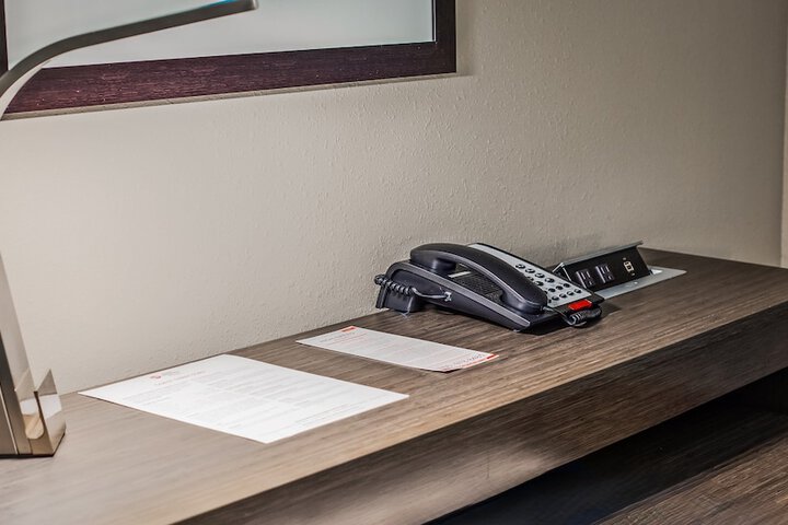 Holiday Inn Express & Suites Pasadena Houston Southeast by IHG