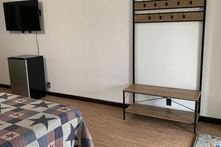 Room 12 of 15