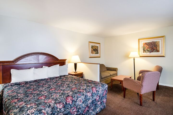 Room 17 of 30