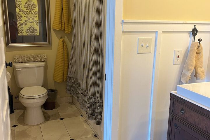 Room 110 of 292