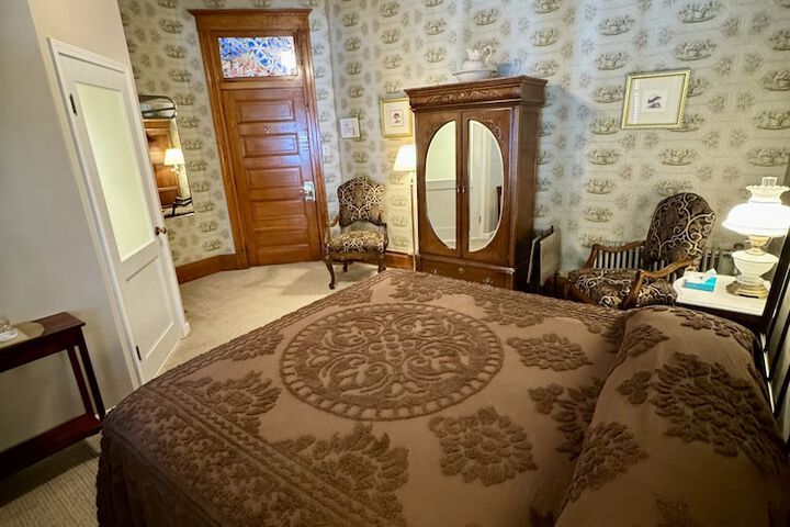 Room 40 of 67
