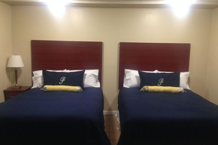Pleasure Point Inn & Suites