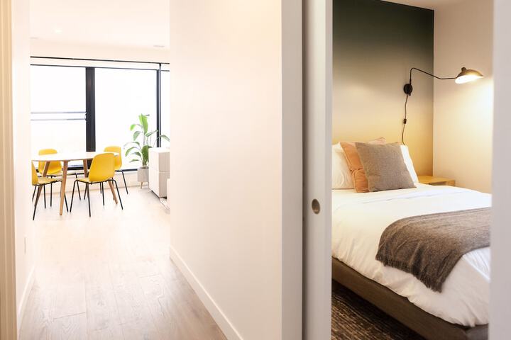 Room 11 of 36