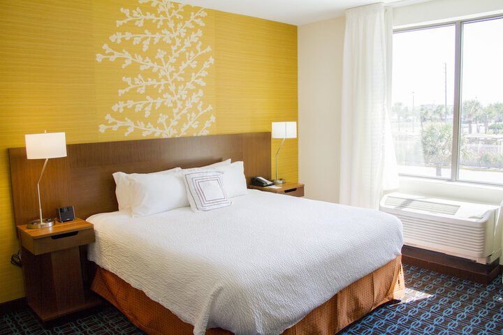 Wavecrest Lodge