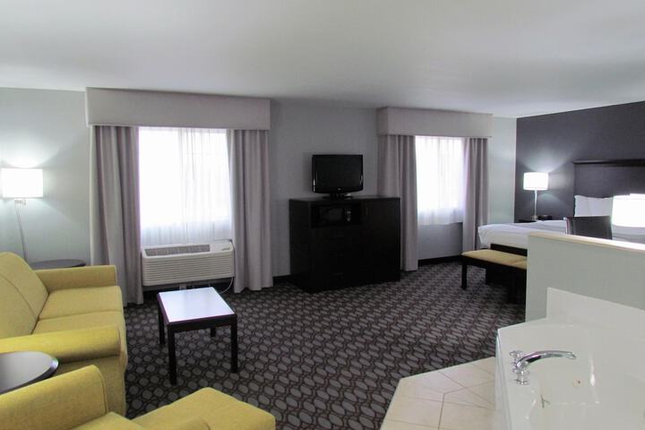 Room 28 of 75