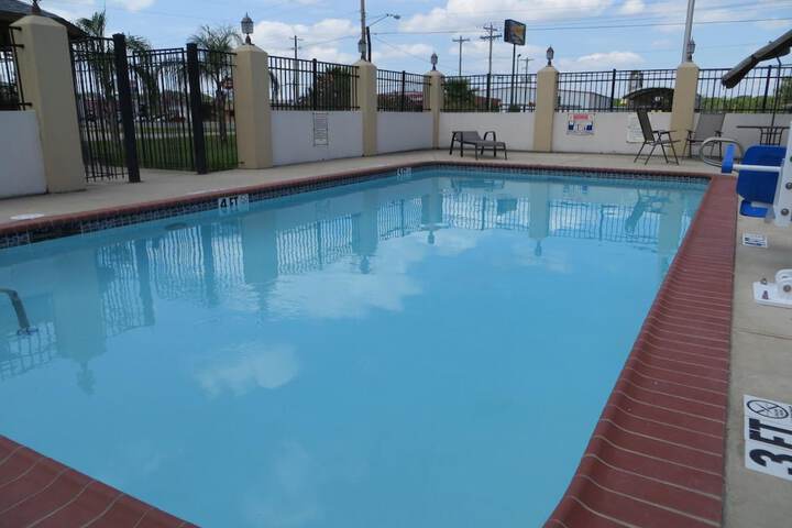 Pool 7 of 36